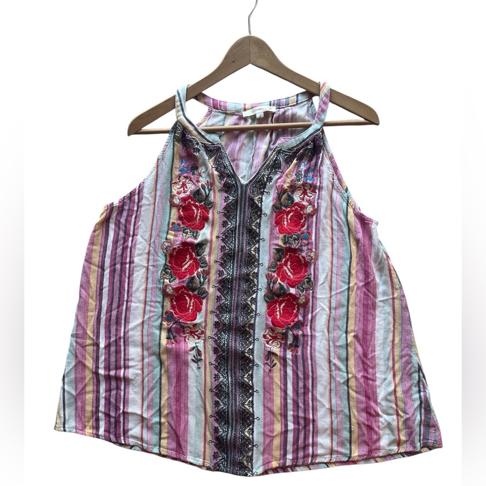 ANDREE BY UNIT Pastel Striped Top